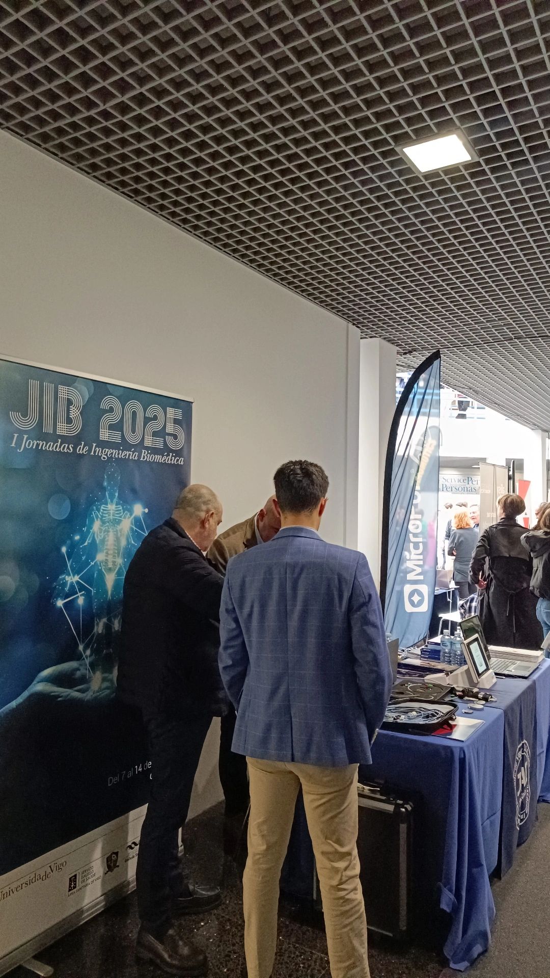 Stand MicroPort